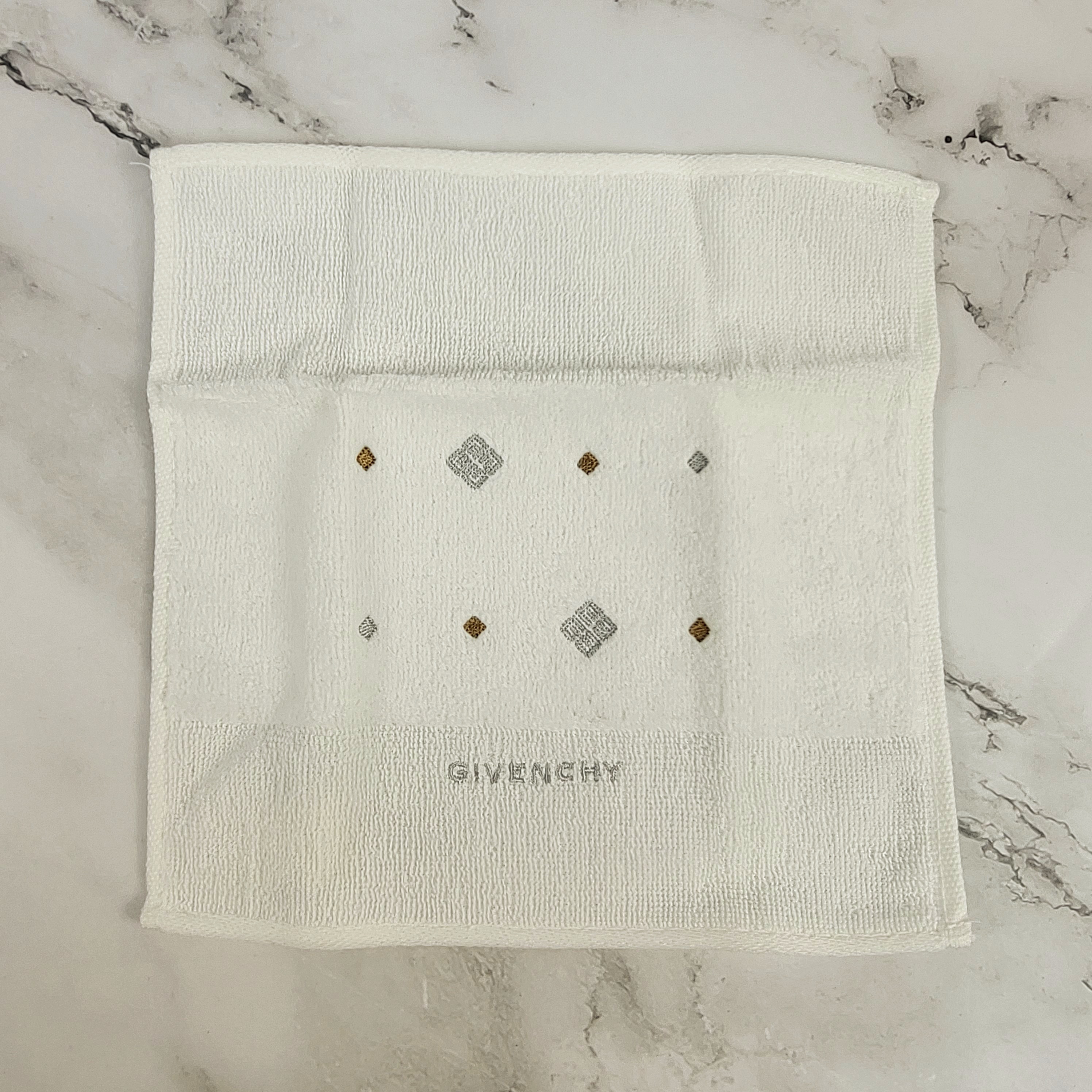 939c19ffdf64a88731f04252e4143dbc_1758262170_9935.jpg 939c19ffdf64a88731f04252e4143dbc_1758262170_9935.jpg