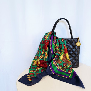 [BFCS8971_1202-03] CELINE 셀린느 실크 스카프 (86cm)